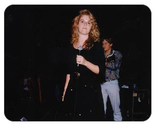 Trisha Yearwood at the Texas Club - 9/19/91